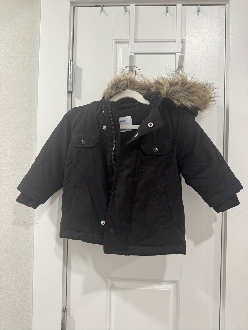Old Navy Black Puffer Jacket with Faux-Fur Hood Trim